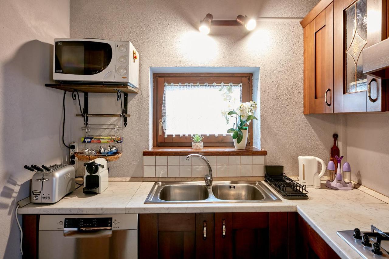 Villetta Con Giardino ⭑⭑⭑⭑⭑ - Wifi, Dogs Allowed بييلا المظهر الخارجي الصورة