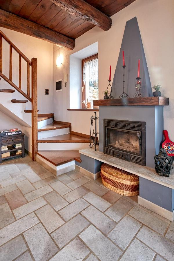 Villetta Con Giardino ⭑⭑⭑⭑⭑ - Wifi, Dogs Allowed بييلا المظهر الخارجي الصورة