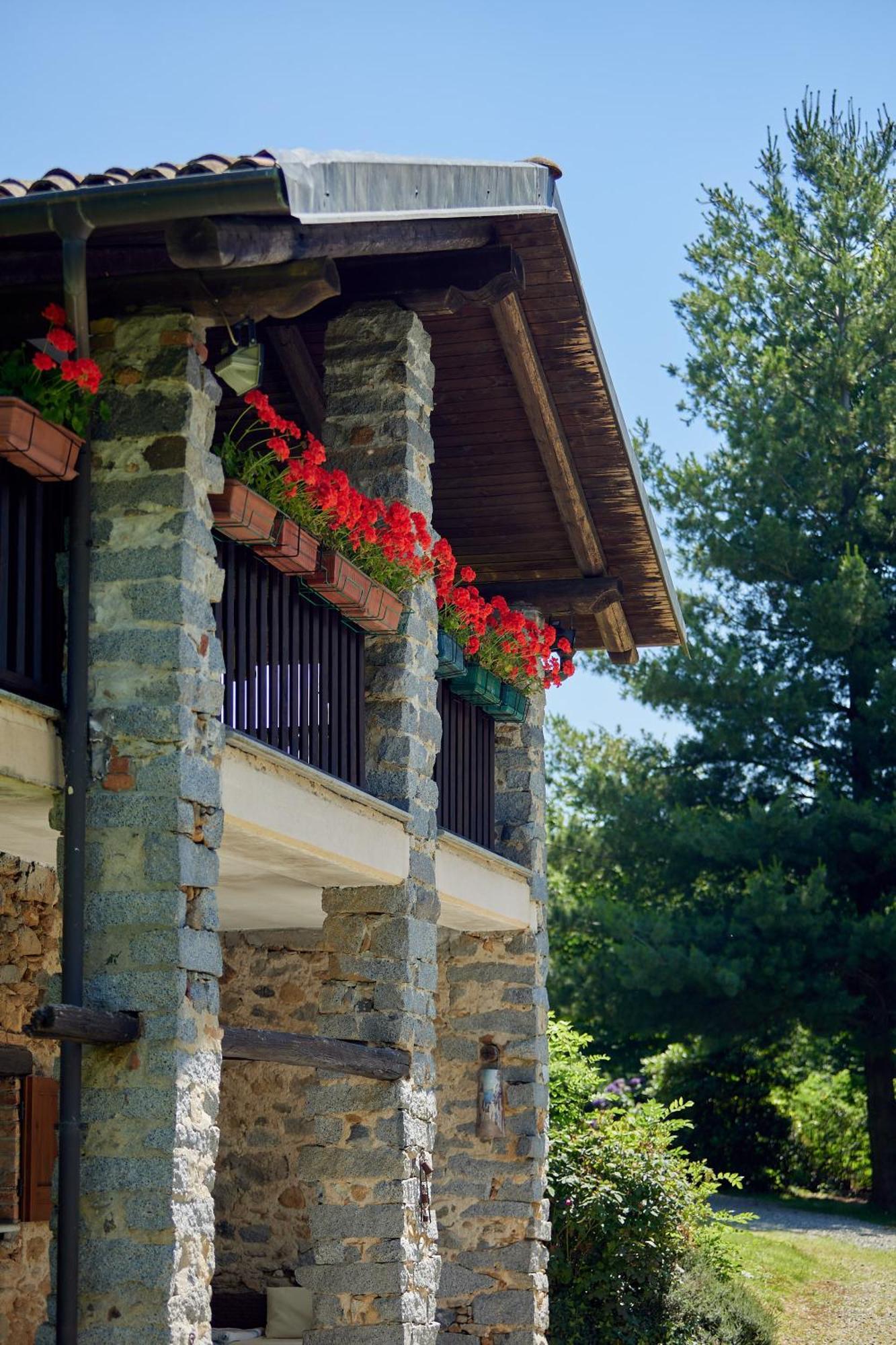 Villetta Con Giardino ⭑⭑⭑⭑⭑ - Wifi, Dogs Allowed بييلا المظهر الخارجي الصورة