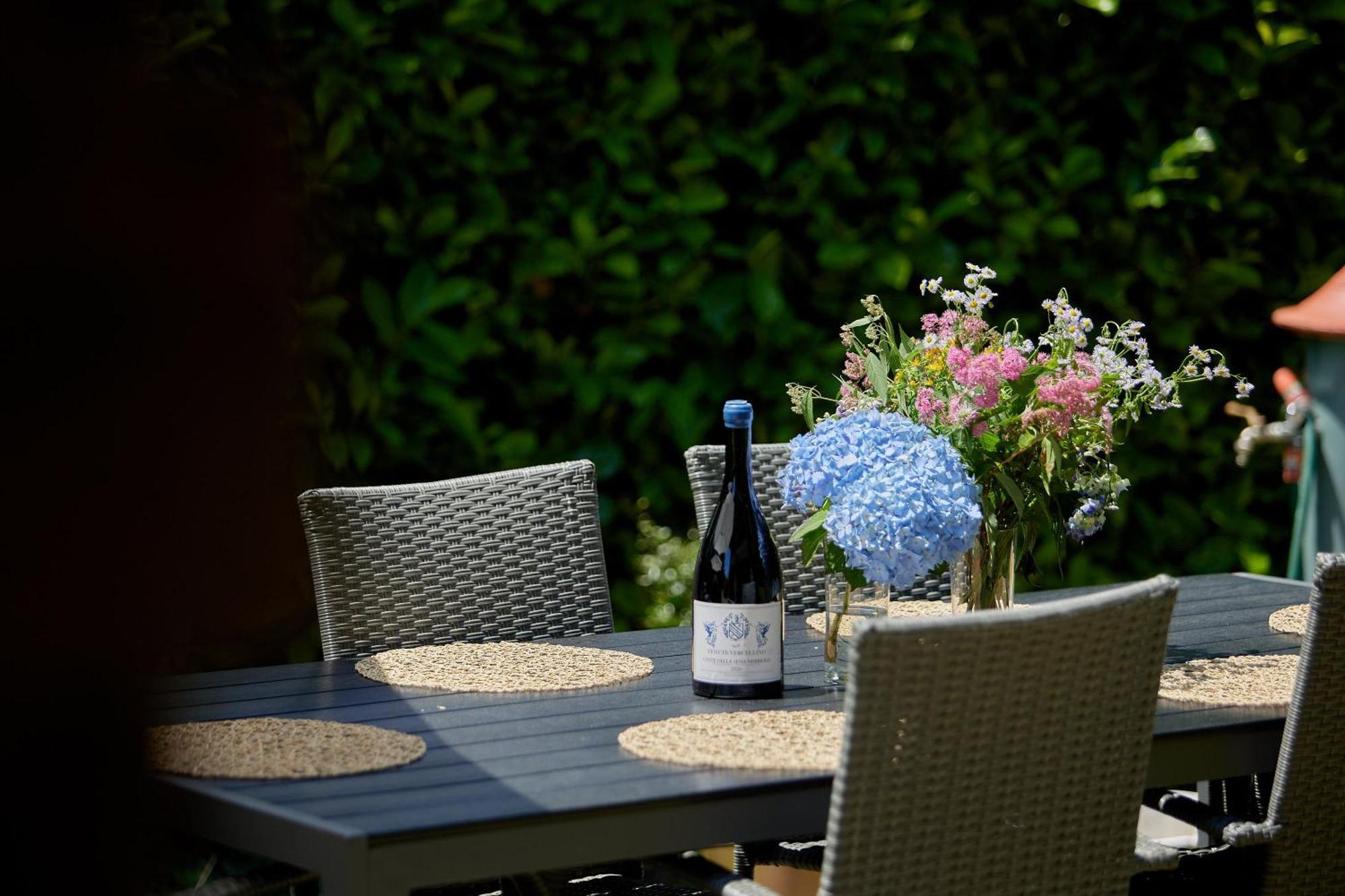 Villetta Con Giardino ⭑⭑⭑⭑⭑ - Wifi, Dogs Allowed بييلا المظهر الخارجي الصورة